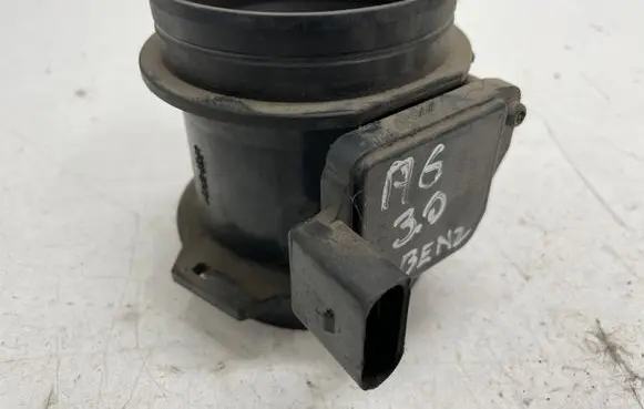 Audi A6 S6 C6 4F Mass air flow meter 06C133471A