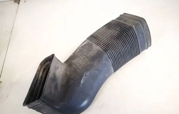 Audi A4 S4 B5 8D Air intake hose/pipe 8d0129617e