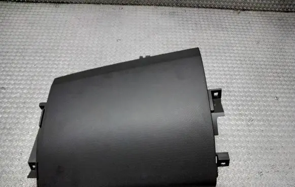 Nissan X-Trail T30 Glove box 68275EQ400