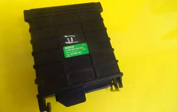Volkswagen Golf II Engine control unit/module 0280800104 811906264