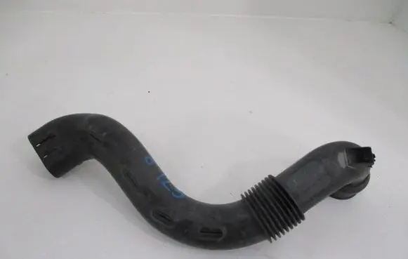 Renault Captur Air intake duct part 165556691R