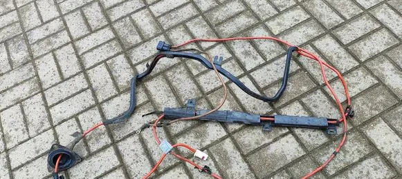 Positive cable (battery)