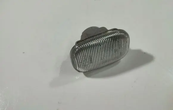 Toyota Corolla Verso AR10 Front fender indicator light 