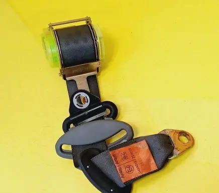 Suzuki Baleno EG Rear seatbelt 849680-60G0 535622403