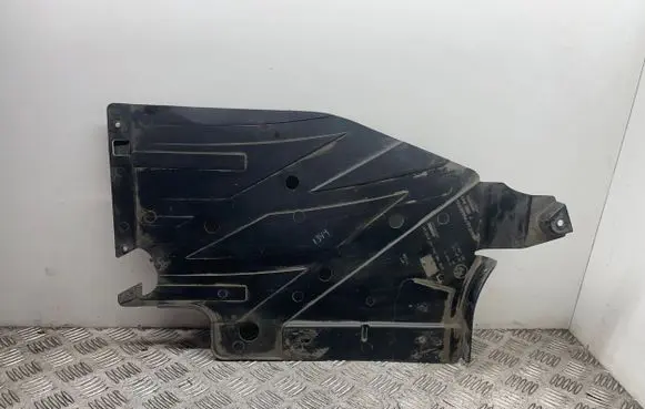 BMW 4 F36 Gran coupe Center/middle under tray cover 7258049