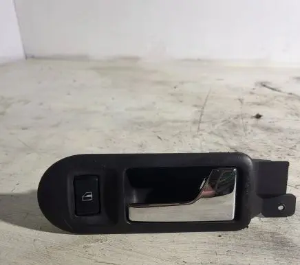 Volkswagen PASSAT B5.5 Front door interior handle 3B1837114 2DU0