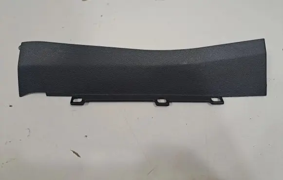 Dashboard side end trim