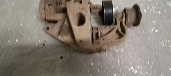 Audi 80 90 S2 B4 Generator/alternator bracket 028903315B
