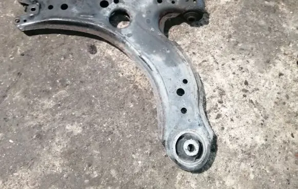 Front lower control arm/wishbone