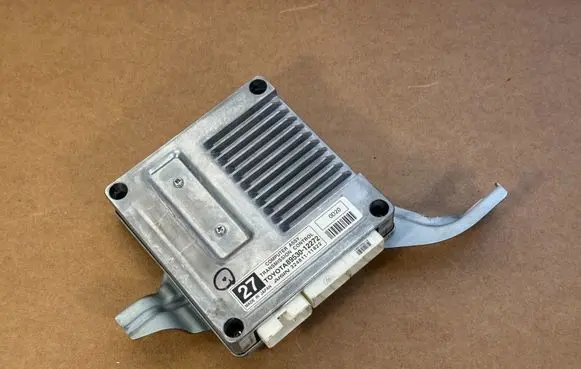 Toyota Auris 150 Other control units/modules 8953012272
