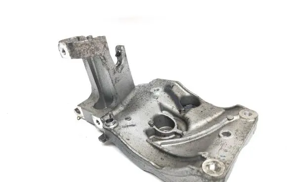 Peugeot 5008 II A/C compressor mount bracket 9823598480