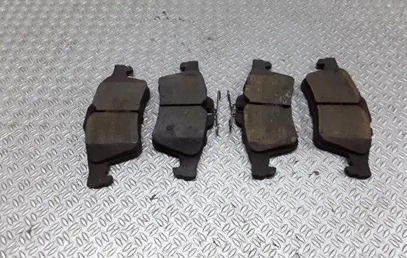 Ford Grand C-MAX Brake pads (rear) 