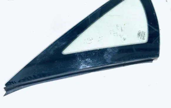 Ford Focus Rear side window