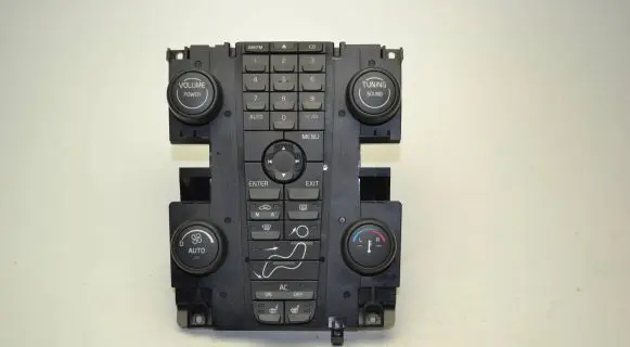 Volvo V50 Climate control unit 8697155 04W27T 19206
