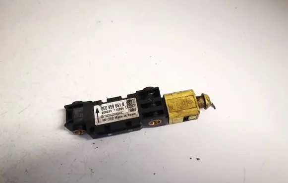 Audi A4 S4 B6 8E 8H Airbag deployment crash/impact sensor 8e0959651b