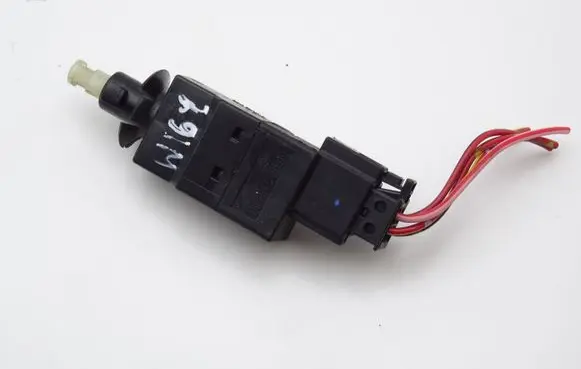 Mercedes-Benz A W168 Brake pedal sensor switch 0015452009