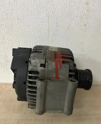 Mercedes-Benz E W211 Generator/alternator 437539 C629985R
