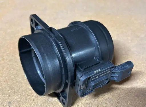 Skoda Octavia Mk3 (5E) Mass air flow meter 04L906461B