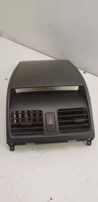 Suzuki SX4 Dash center air vent grill 7382279J