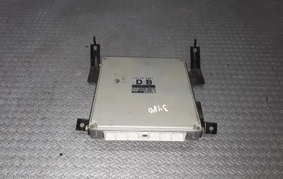 Nissan Terrano Engine control unit/module 237102X912