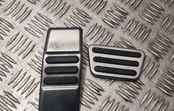 Ford Mustang VI Brake pedal CR339F836AB