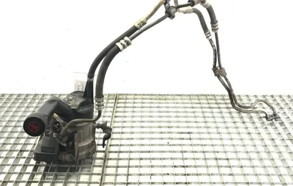 Peugeot 308 Power steering pump 9672719980