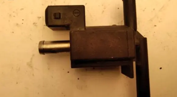 Nissan Qashqai Vacuum valve 70134303 8200603558