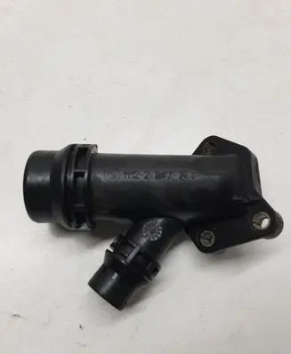 BMW 7 E38 Engine coolant pipe/hose 11122247744