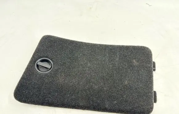 Trunk/boot lower side trim panel