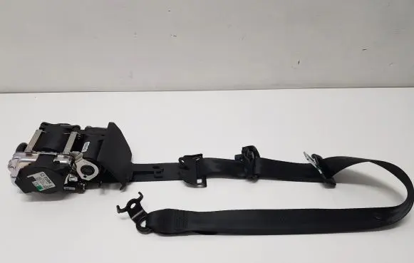 Volvo XC40 Front seatbelt 636903200D 32149130 321463000