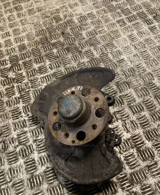 Mercedes-Benz CLK A209 C209 Front wheel hub 2093320101 A2093320101