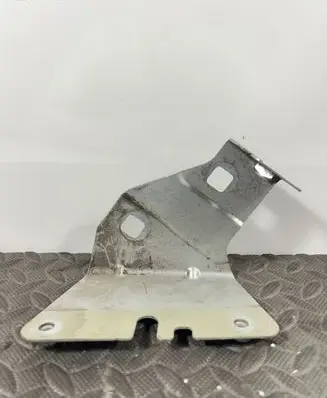 Renault Trafic III (X82) Fender mounting bracket 52045R