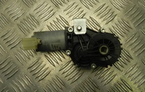 BMW 5 F10 F11 Seat adjustment motor 9168746 V1042
