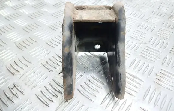 Suzuki SX4 Gearbox mounting bracket