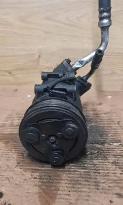 Ford Focus C-MAX Air conditioning (A/C) compressor (pump) 3M5H19D629KF