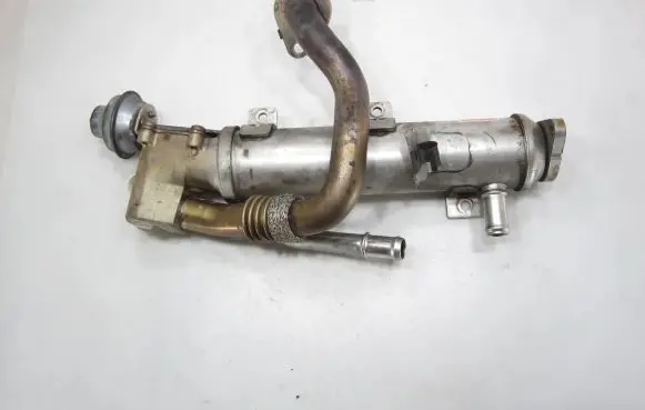 Audi A4 S4 B8 8K EGR valve cooler 03L131512AB 0100