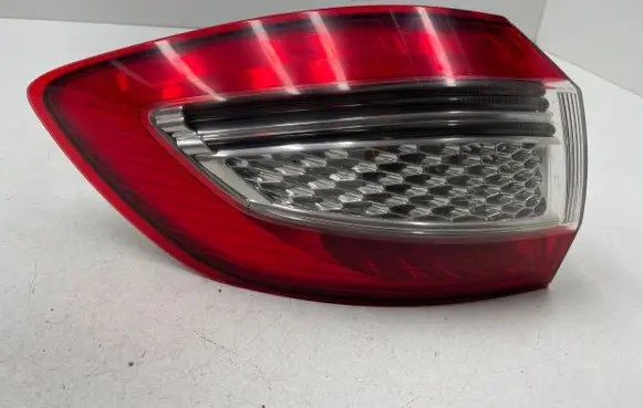 Ford Mondeo MK IV Rear/tail lights E414587