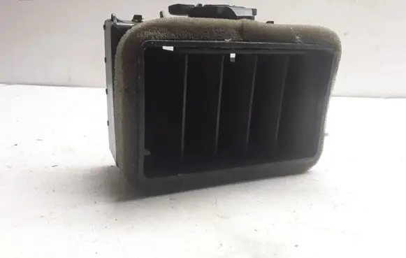 Chrysler Sebring (JS) Dash center air vent grill NOCODE