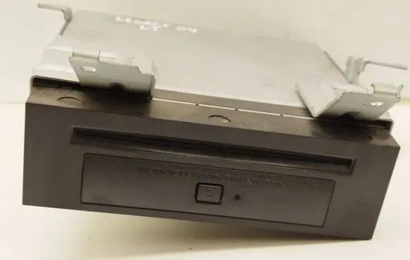 Subaru Legacy Navigation unit CD/DVD player 86271AG010 Y34162271