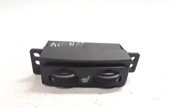 Toyota Avensis T250 Seat heating switch 453417