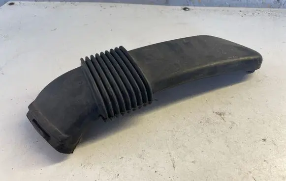 Renault Megane III Air intake duct part 244930002R T06009A154
