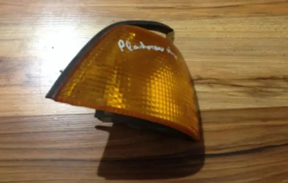 BMW 3 E36 Front indicator light 1387044