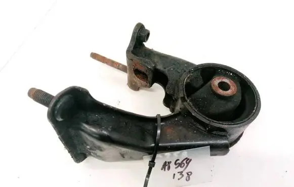 Toyota Avensis T250 Engine mount bracket