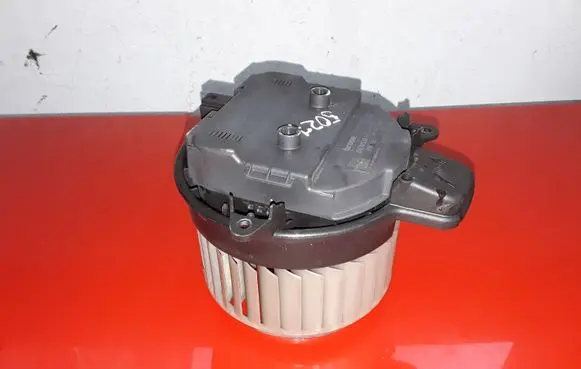 Audi A8 S8 D4 4H Heater fan/blower 4H1820021B CZ0160701265 7737081503