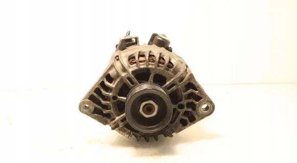 Hyundai i30 Generator/alternator 37300-2B600