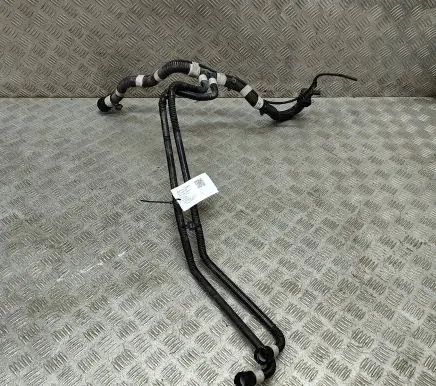 Tesla Model 3 Engine coolant pipe/hose 107757900H