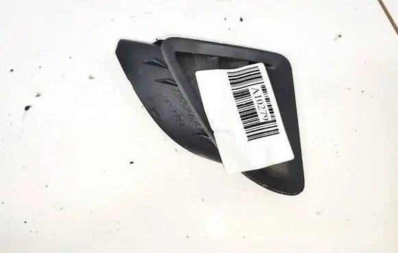 Suzuki Swift I Dash center air vent grill 7365262j0 73652-62j0