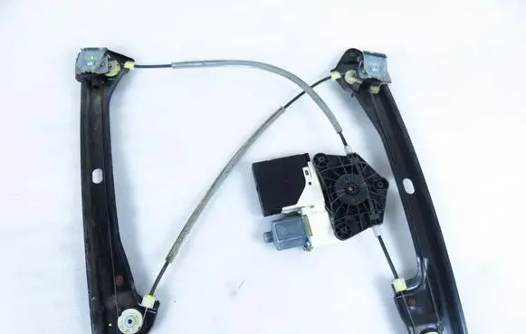 Volkswagen Jetta VI Front door window regulator with motor 3C0959792C 561959702A