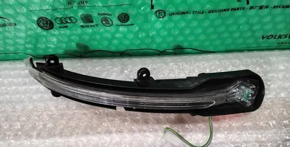 Audi Q7 4L Mirror indicator light 4L0949102A 4L0949102C