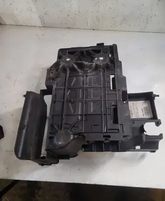 Renault Laguna II Battery box tray 8200183327